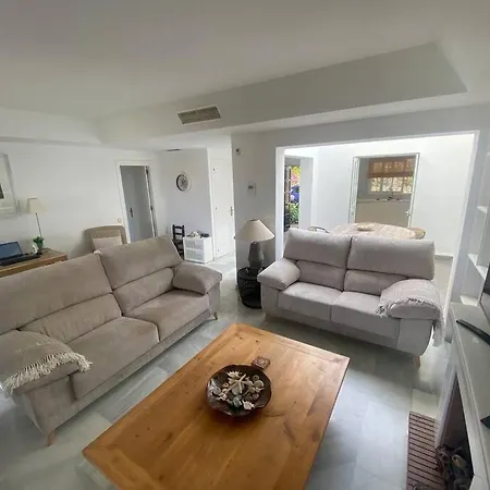 Casa Jendy - 4 Bed Townhouse بيت للعطل