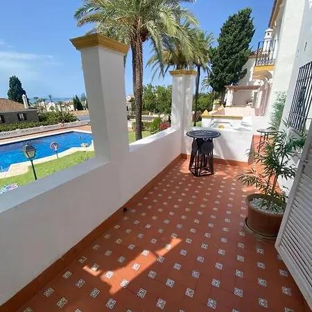 Casa Jendy - 4 Bed Townhouse 에스테포나