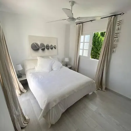 펜션 Casa Jendy - 4 Bed Townhouse *